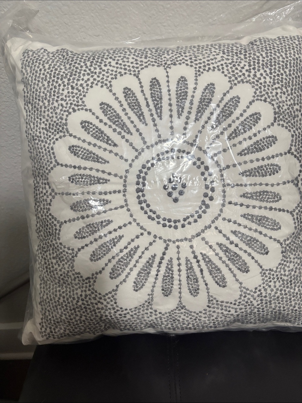 Ink & Ivy White Pillow with Gray Floral Medallion